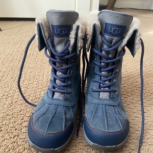 UGG Kids' Butte II CWR Boots: Blue/Orange SIZE 5